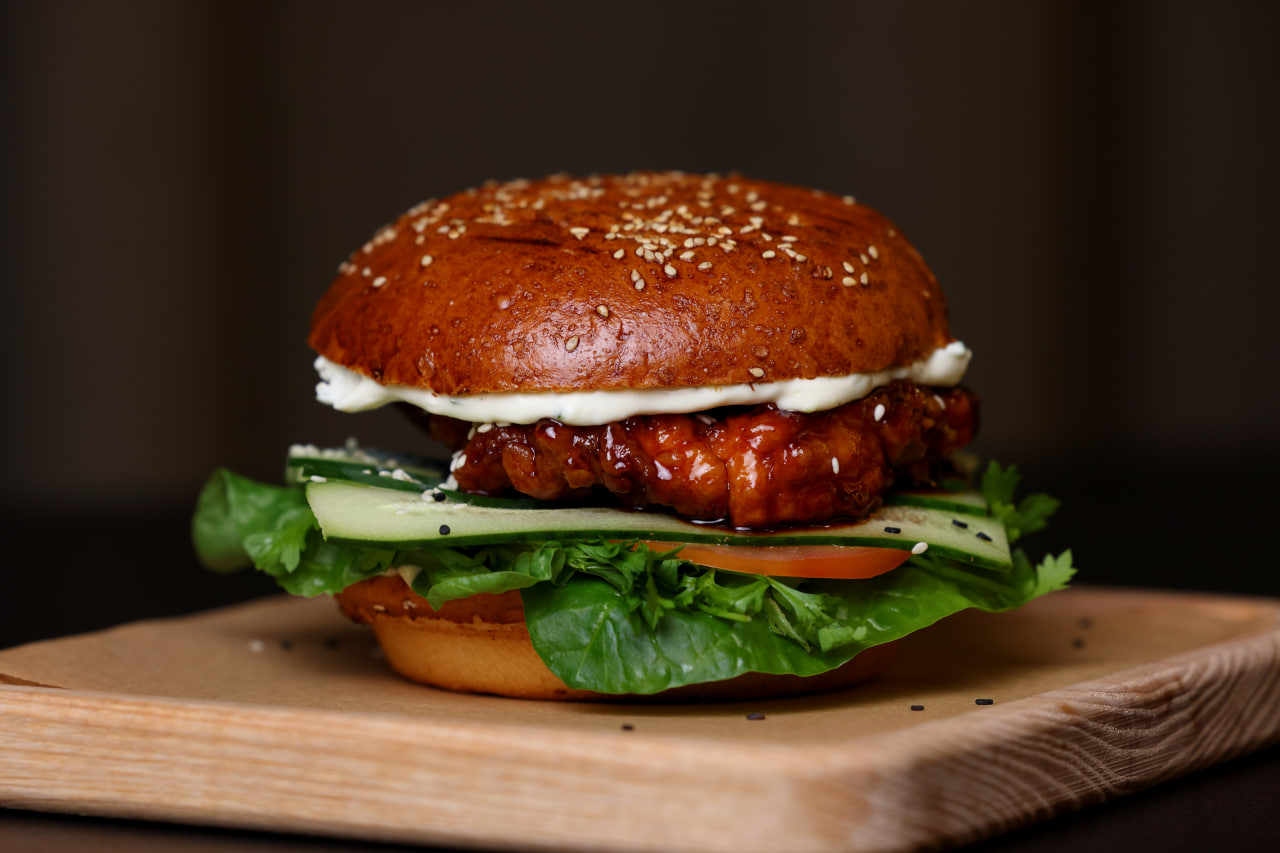 Chicken Kung Pao Burger