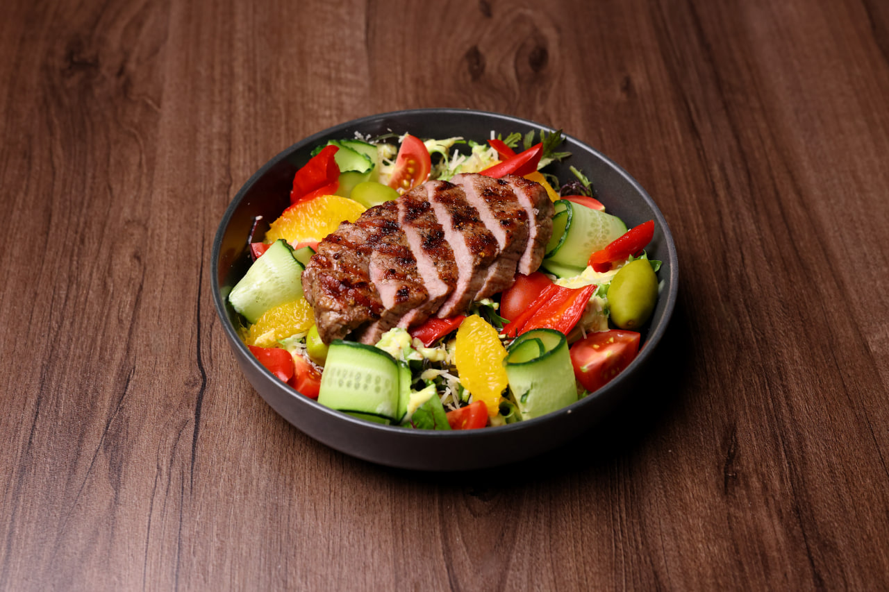 Salata cu steak de vită